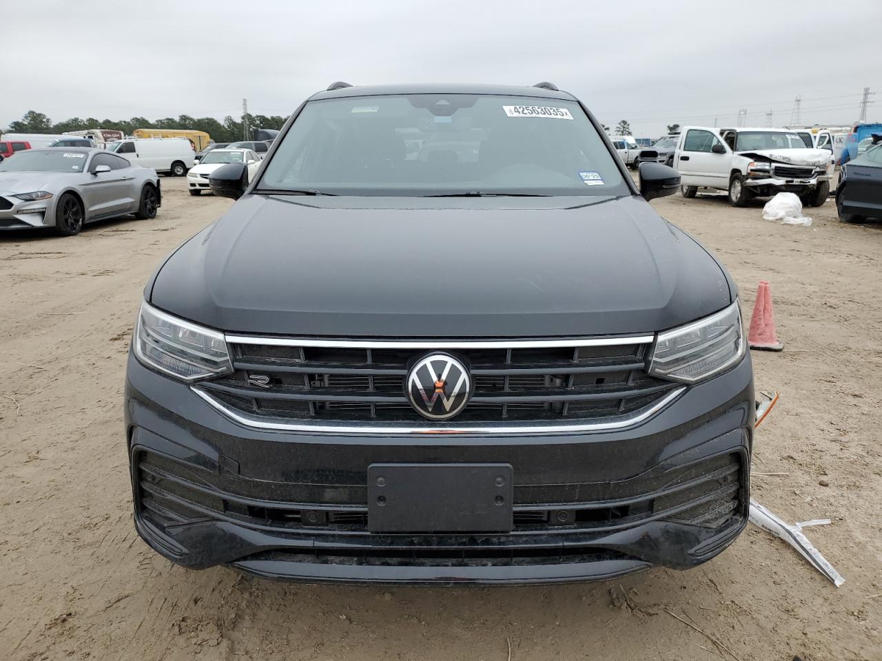 2023 VOLKSWAGEN TIGUAN SE R-LINE BLACK VIN:3VVCB7AX1PM122483