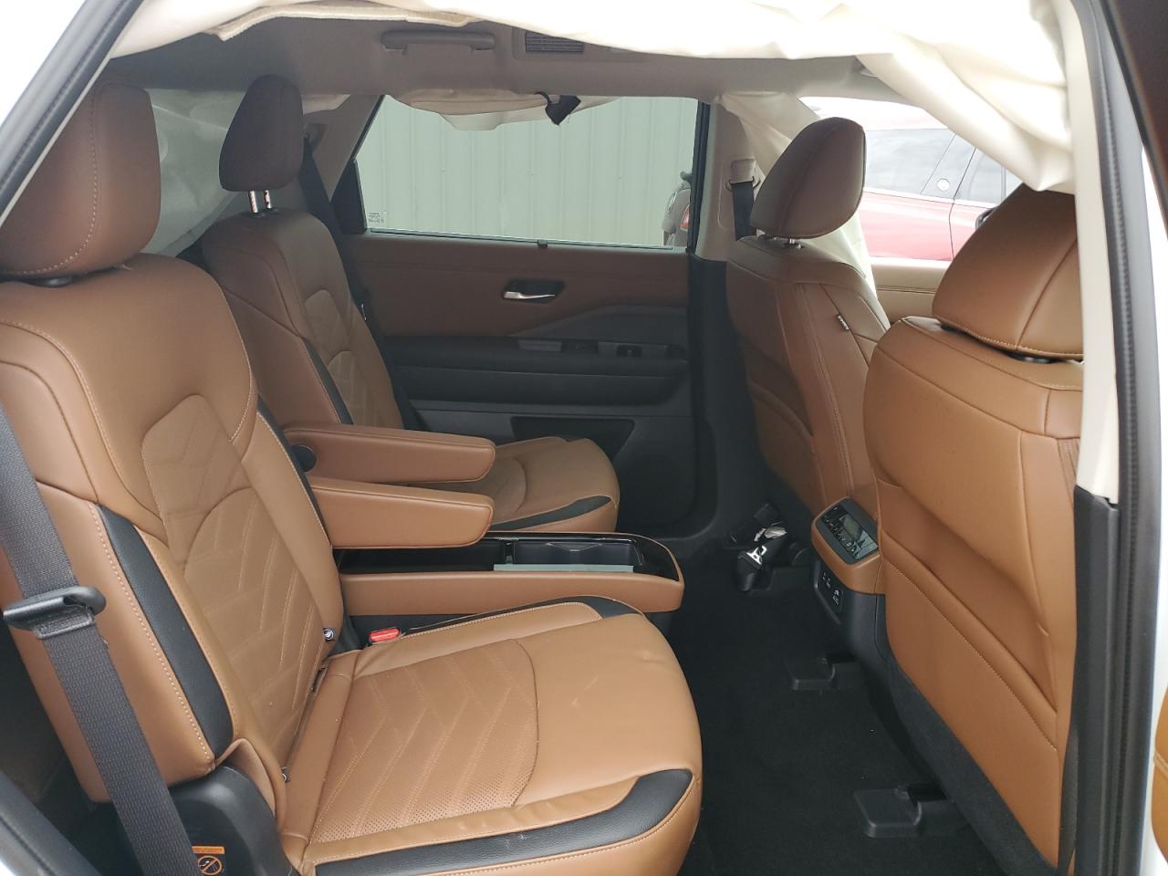 2024 NISSAN PATHFINDER PLATINUM VIN:5N1DR3DH2RC279760