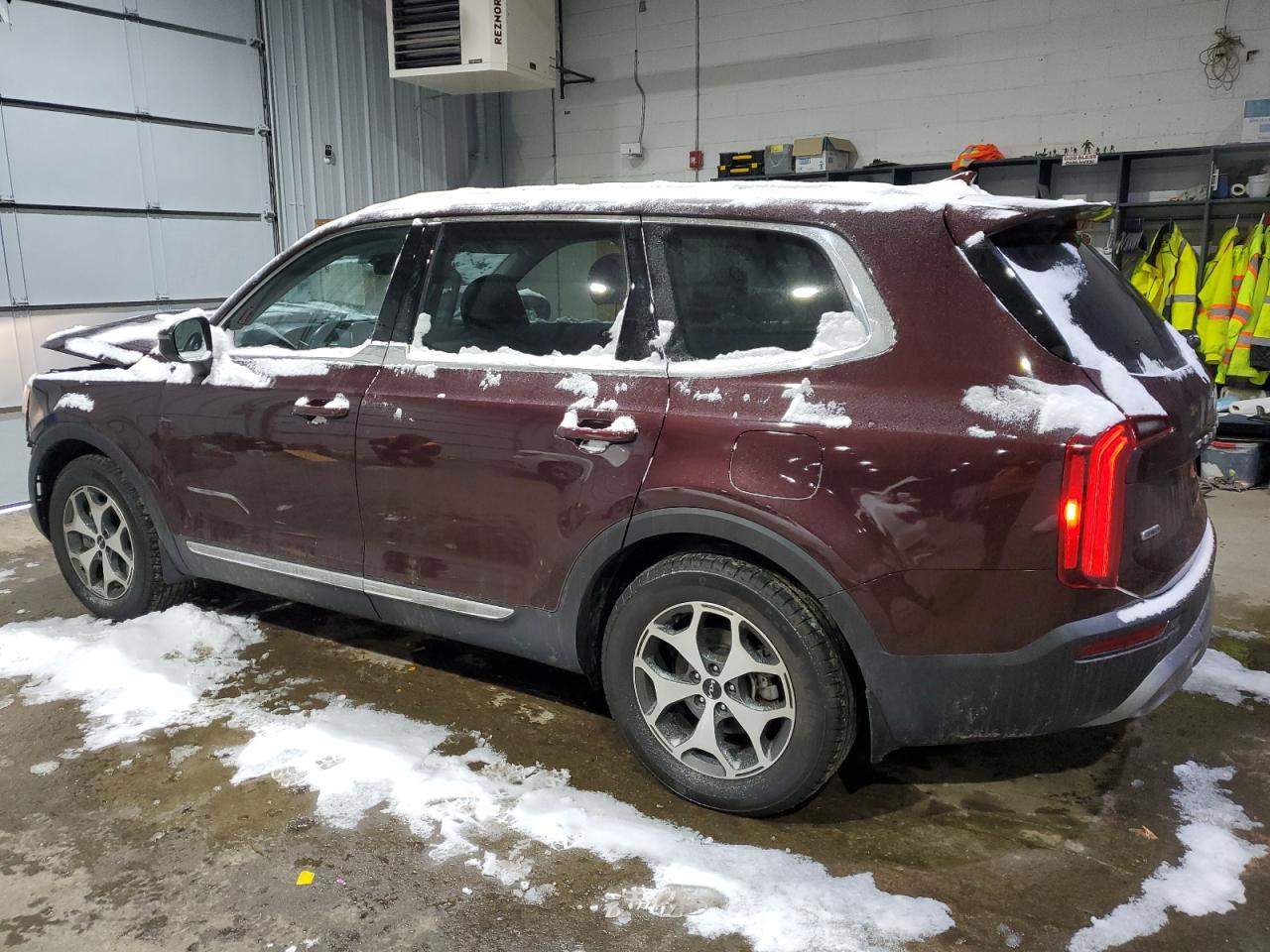 2022 KIA TELLURIDE EX VIN:5XYP3DHC4NG283693
