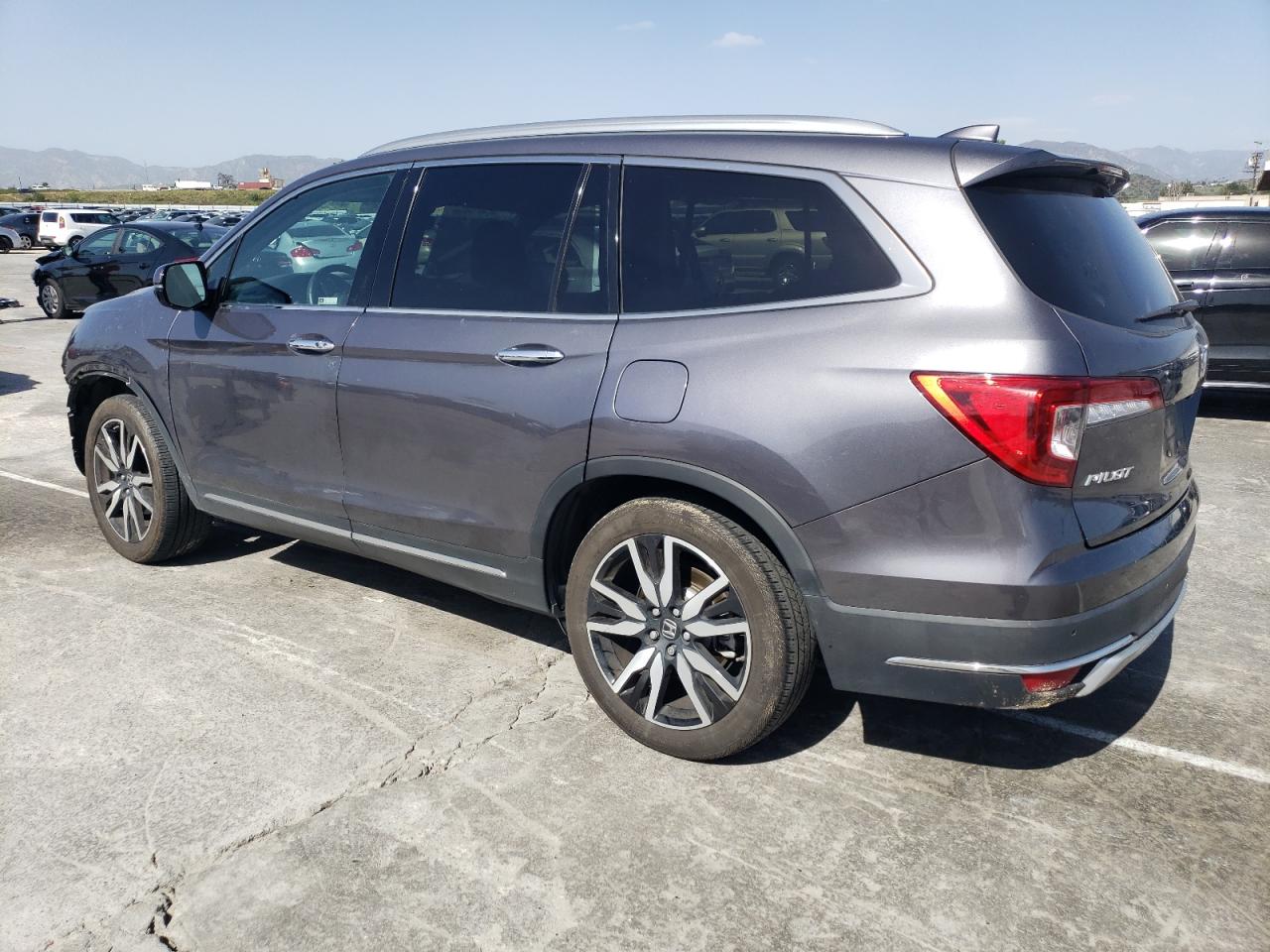 2022 HONDA PILOT TOURING VIN:5FNYF5H91NB001040