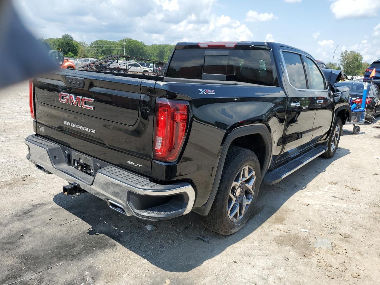 2023 GMC SIERRA K1500 SLT VIN:1GTUUDEL4PZ123239