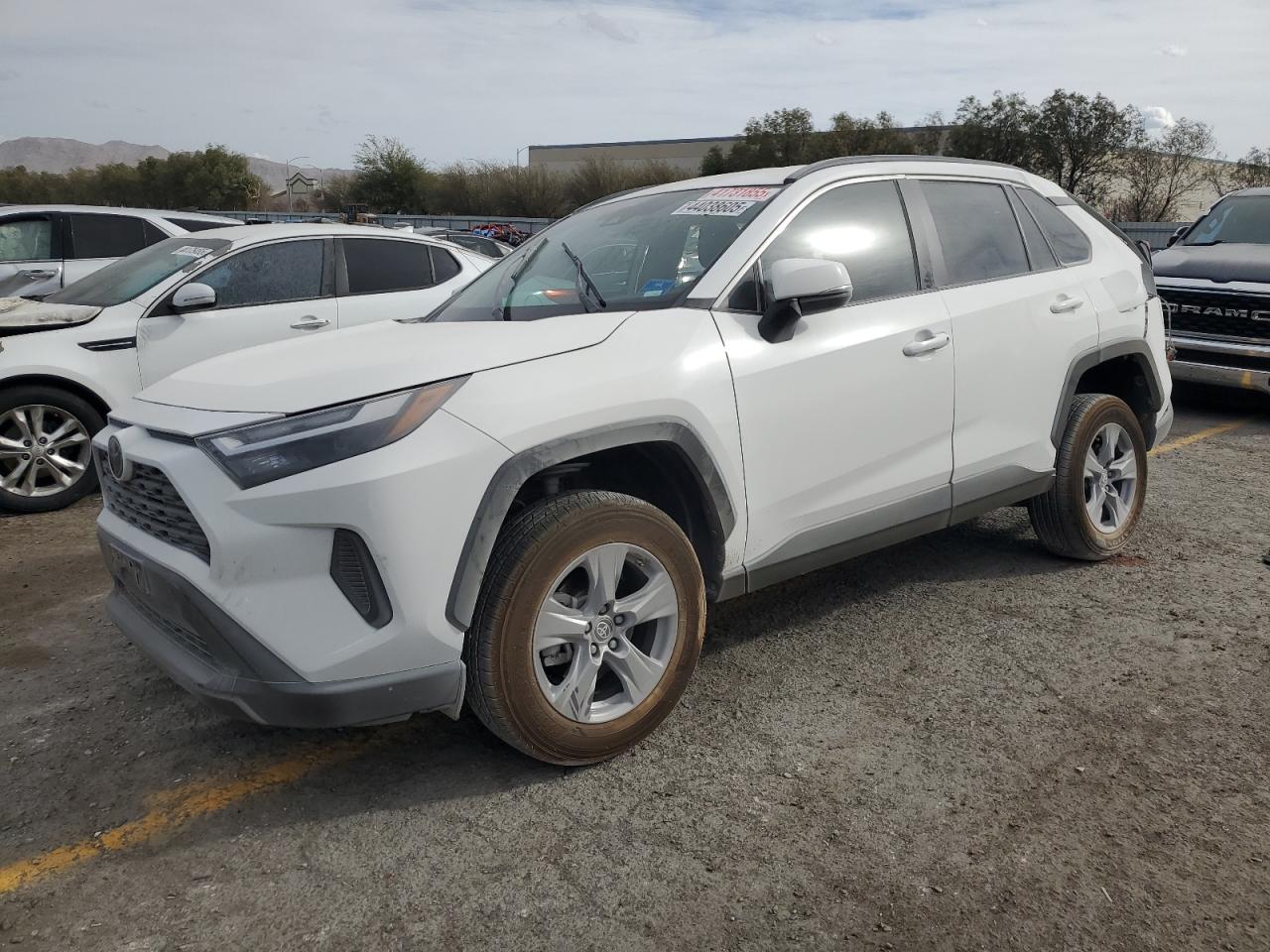 2023 TOYOTA RAV4 XLE VIN:2T3W1RFV8PW272400