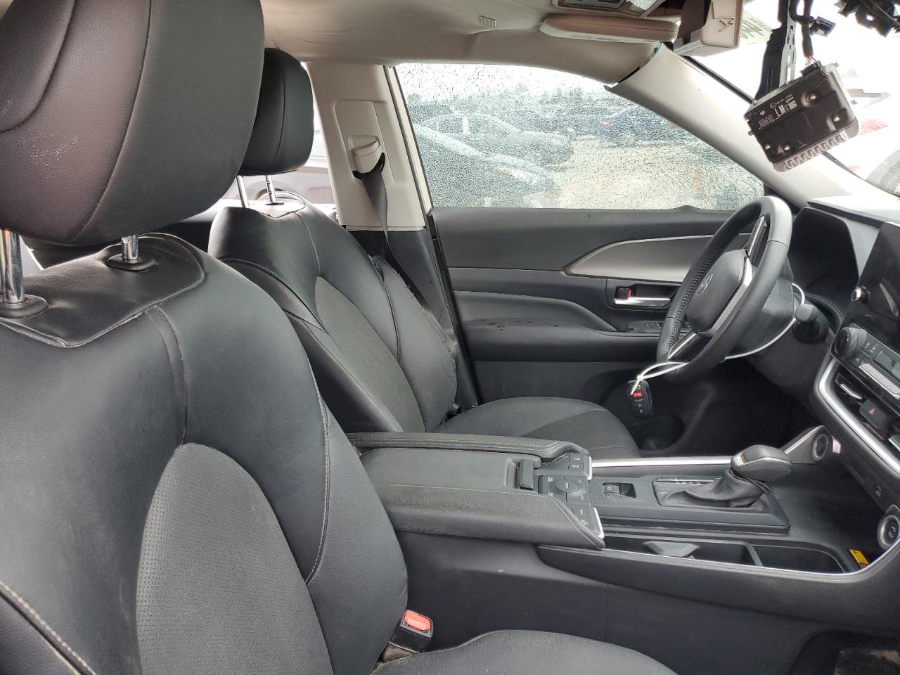 2024 TOYOTA GRAND HIGHLANDER XLE VIN:5TDAAAB5XRS025336