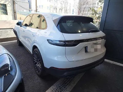 2021 Porsche Cayenne VIN:
