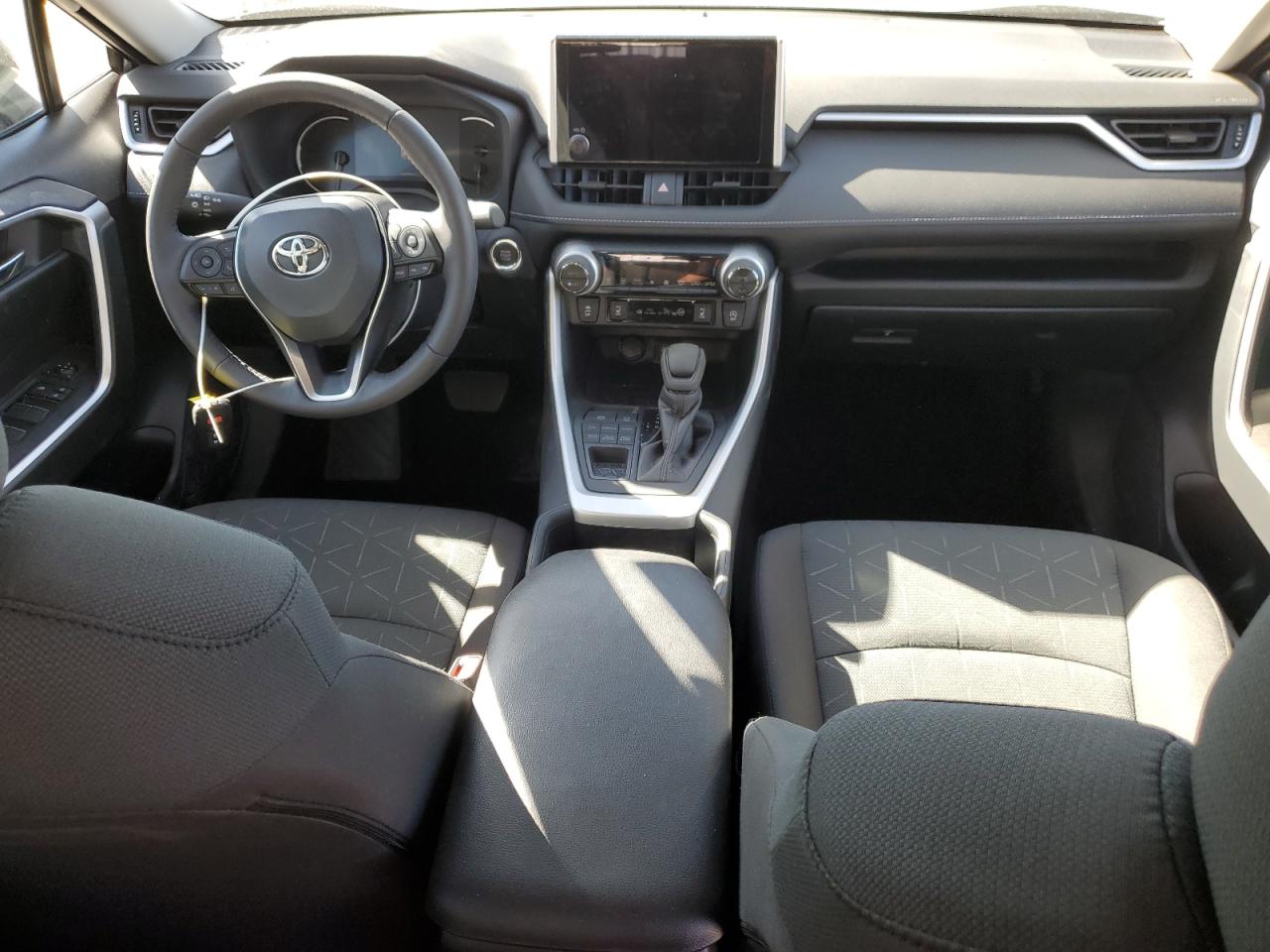 2024 TOYOTA RAV4 XLE VIN:2T3P1RFV7RW434508