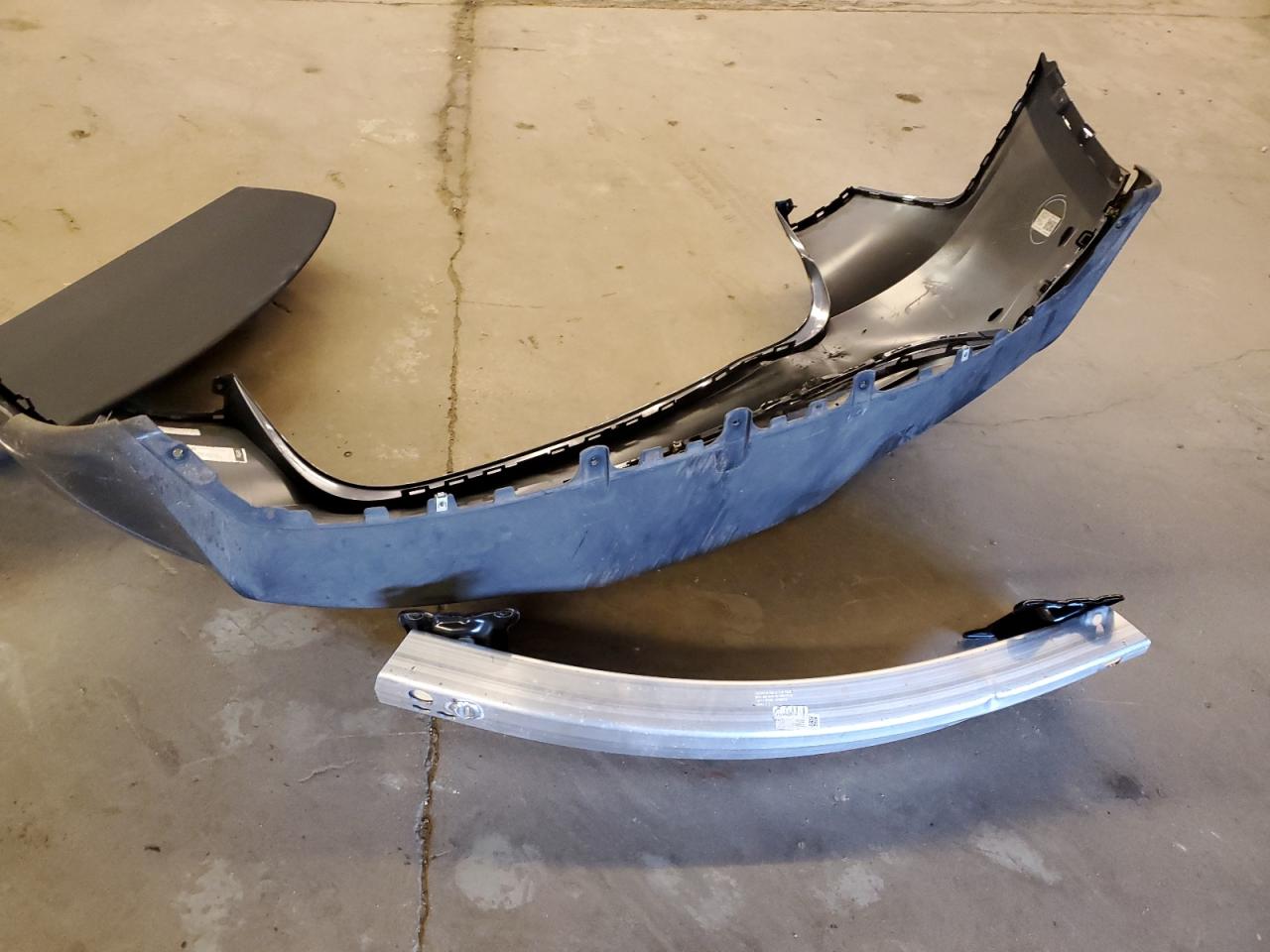2023 TESLA MODEL Y  VIN:7SAYGDEF1PF635410