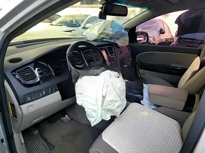 2015 Kia Carnival NONE VIN: