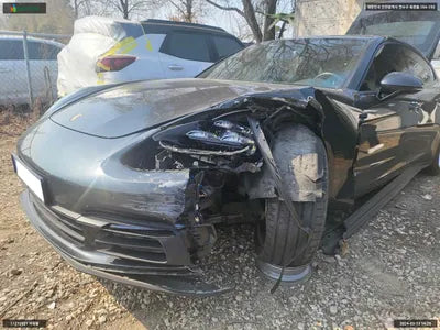 2017 Porsche Panamera WP0AA2A7XHL100772 VIN:WP0AA2A7XHL100772