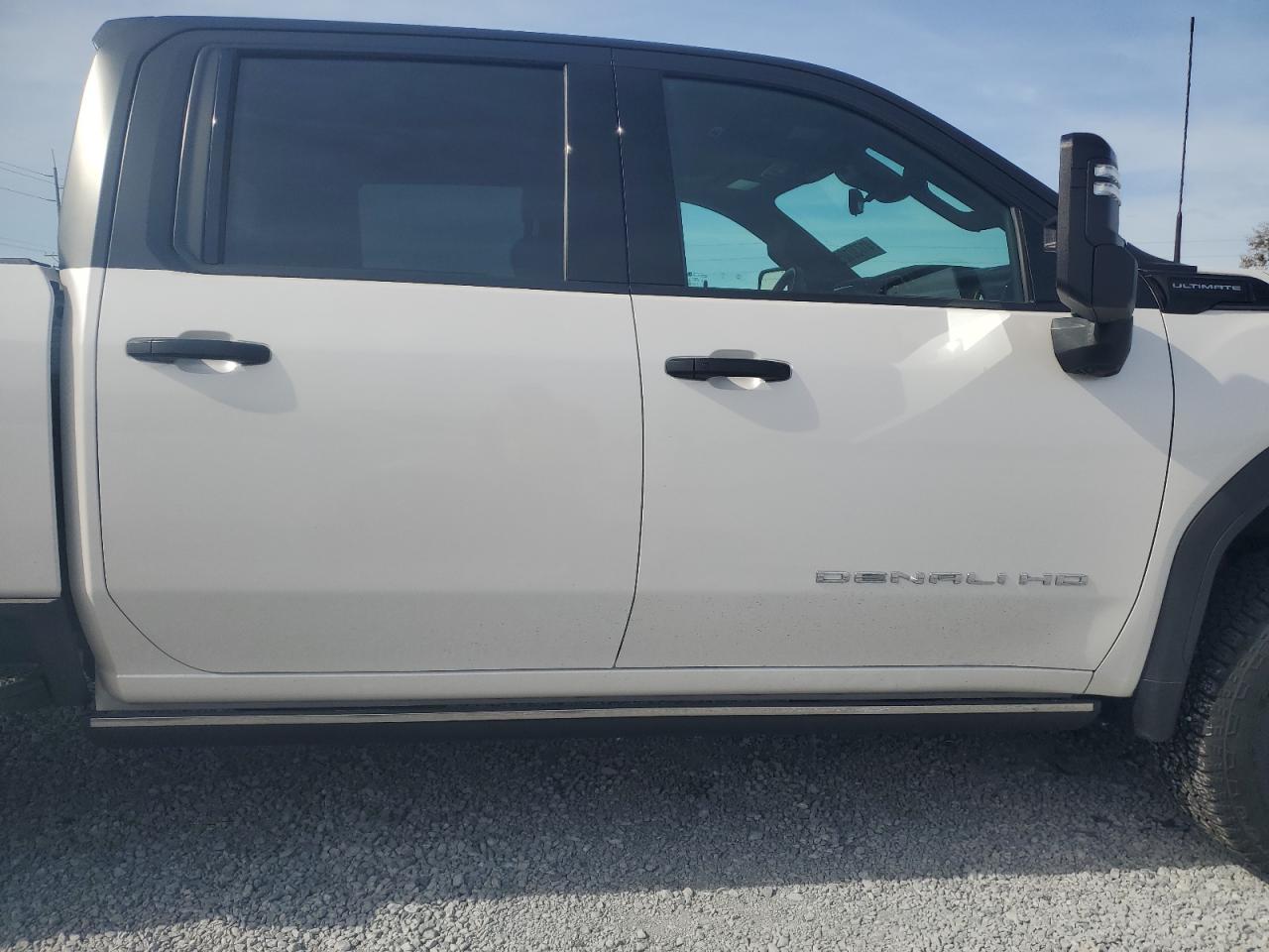 2024 GMC SIERRA K2500 DENALI ULTIMATE VIN:1GT49XEY6RF423349