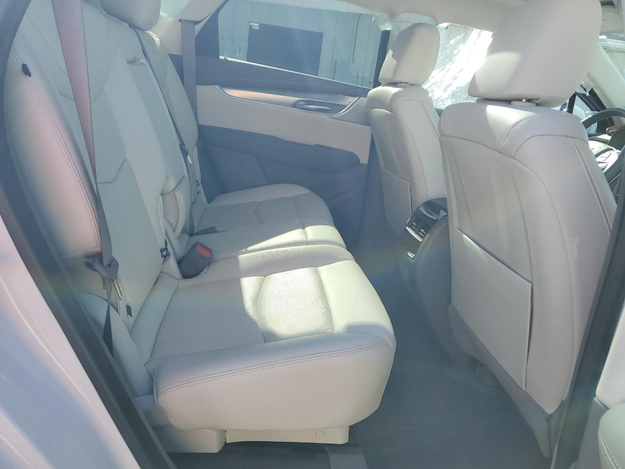 2024 CADILLAC XT5 PREMIUM LUXURY VIN:1GYKNDRS0RZ701064