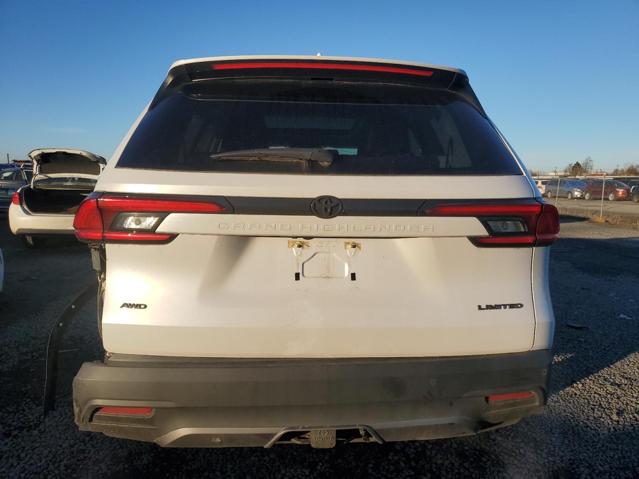 2024 TOYOTA GRAND HIGHLANDER XLE VIN:5TDAAAB56RS039413