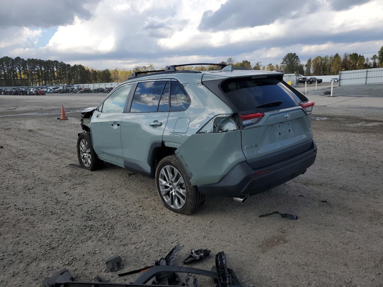 2022 TOYOTA RAV4 XLE PREMIUM VIN:2T3C1RFV7NW193168