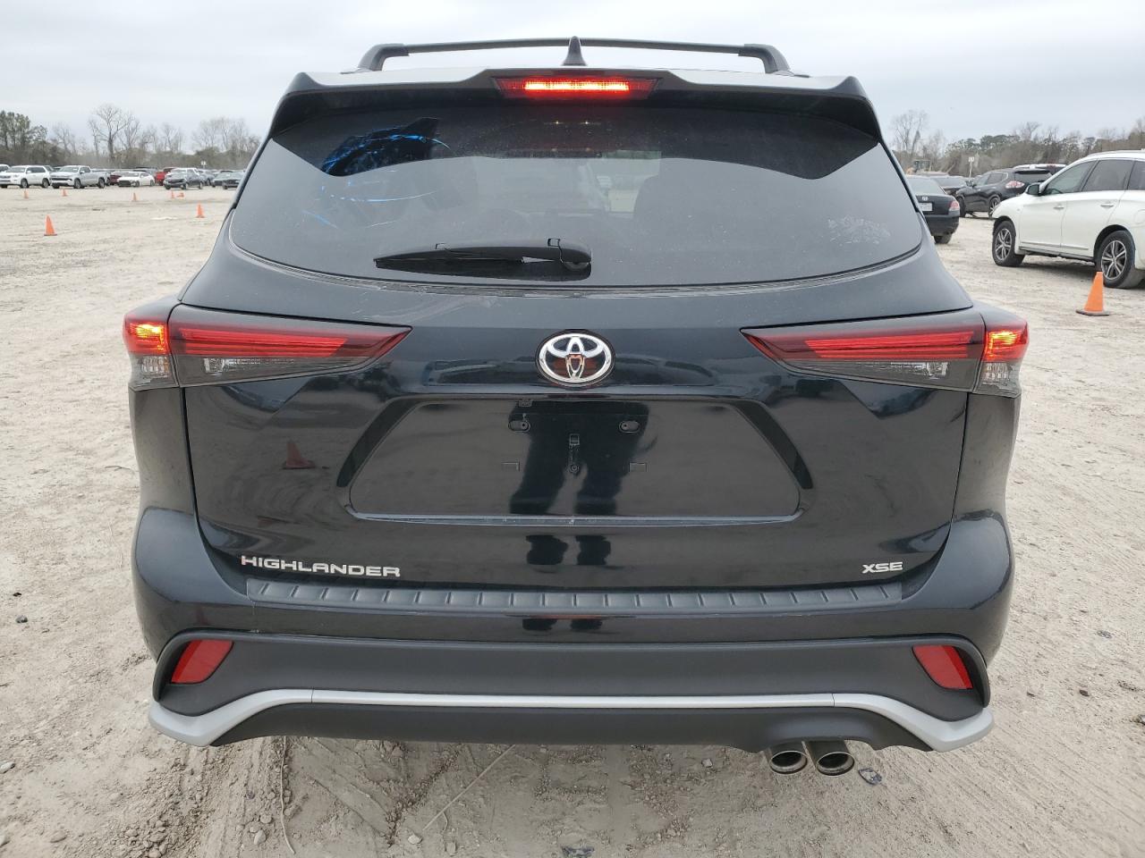 2024 TOYOTA HIGHLANDER LE VIN:5TDKDRAH4RS529886