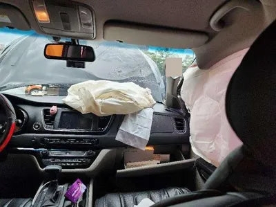 2017 Kia Carnival VIN: