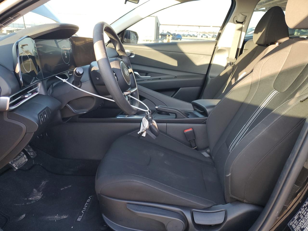 2024 HYUNDAI ELANTRA SEL VIN:KMHLM4DG2RU852416