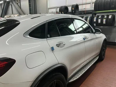 2020 Mercedes-Benz GLC 300 VIN: