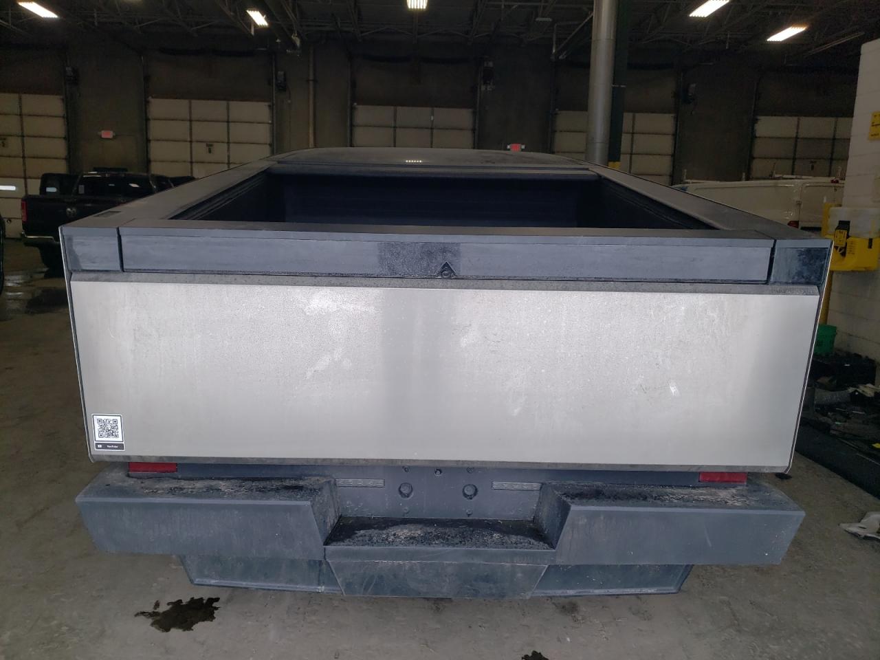 2024 TESLA CYBERTRUCK  VIN:7G2CEHEDXRA010522