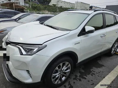 2017 Toyota RAV4 VIN: