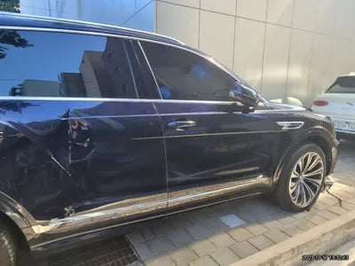 2022 Bentley Bentayga SJAAM14VXNC013723 VIN:SJAAM14VXNC013723