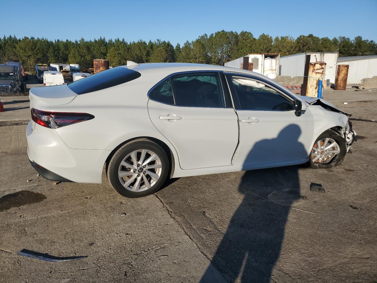 2022 TOYOTA CAMRY LE VIN:4T1C11AK2NU068456