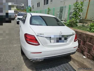 2019 Mercedes-Benz E 300 VIN: