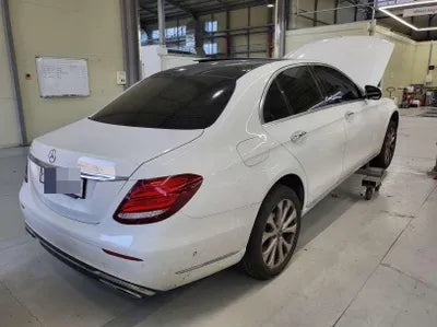 2017 Mercedes-Benz E 300 WDDZF4JB4HA261169 VIN:WDDZF4JB4HA261169