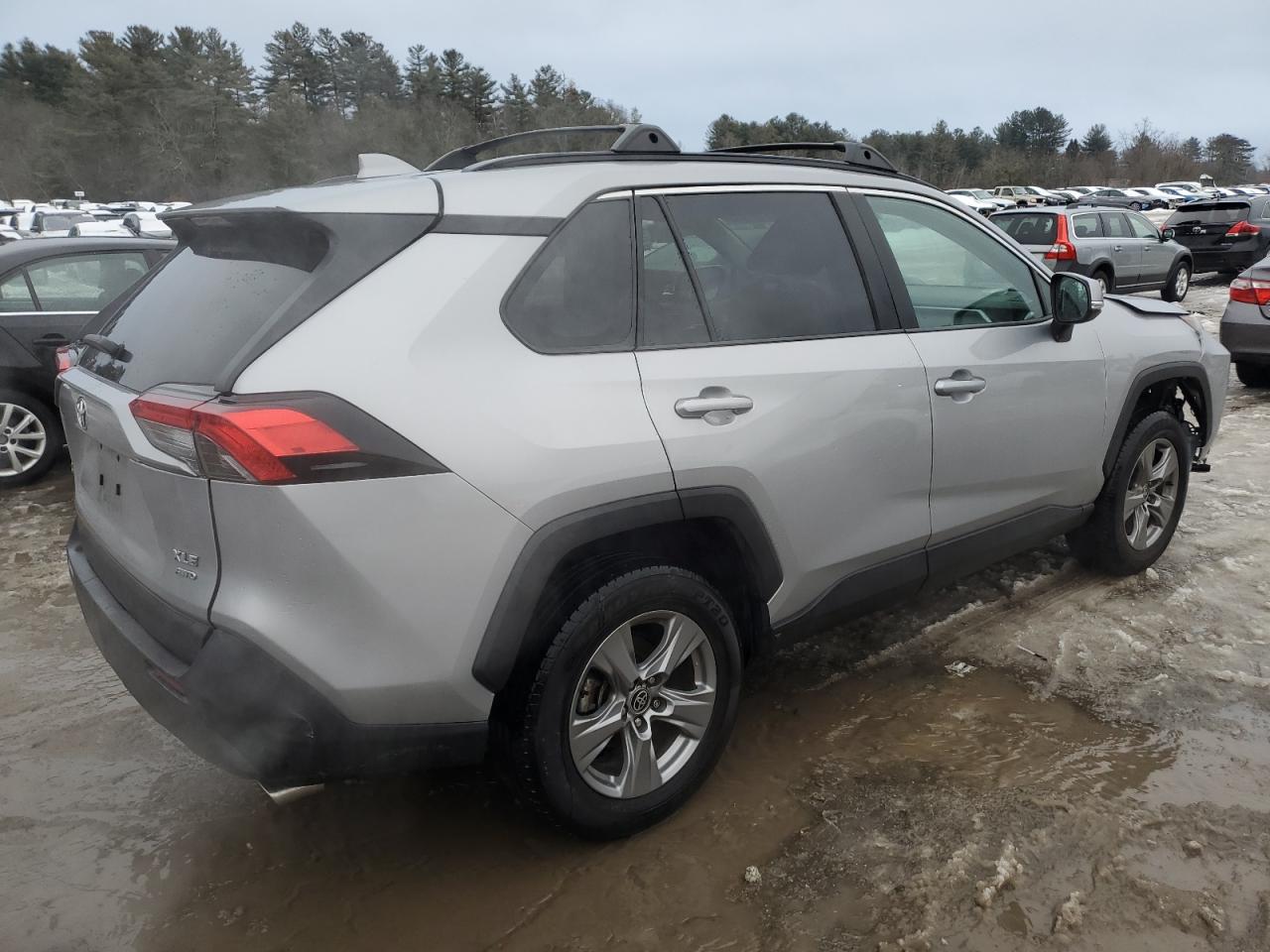 2024 TOYOTA RAV4 XLE VIN:2T3P1RFV1RC409282