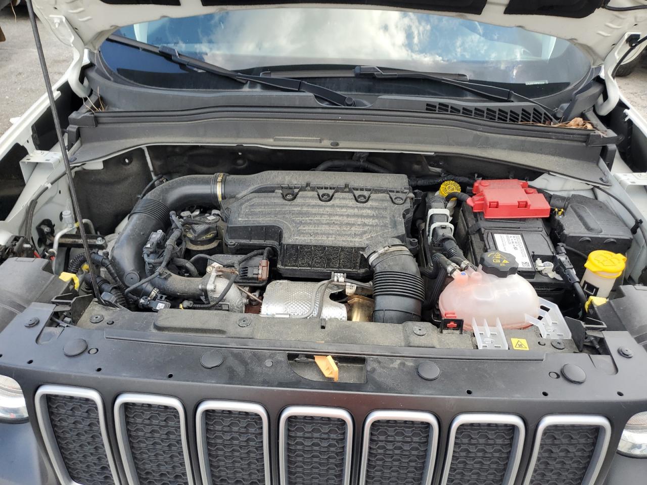 2022 JEEP RENEGADE LATITUDE VIN:ZACNJDB14NPN73739