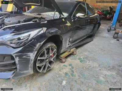 2018 Kia Stinger KNAE751CDJS025760 VIN:KNAE751CDJS025760