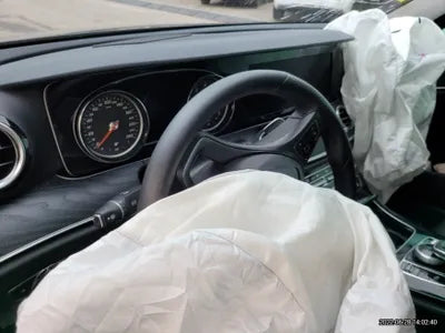 2017 Mercedes-Benz E 200 VIN: