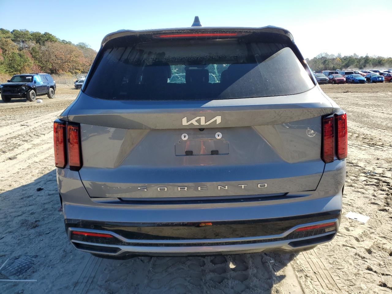 2022 KIA SORENTO S VIN:5XYRL4LC0NG122063