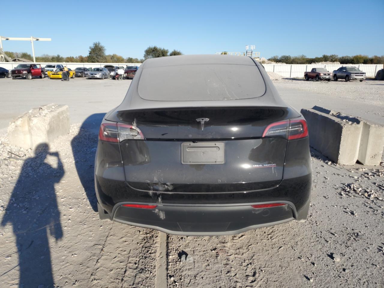 2023 TESLA MODEL Y  VIN:7SAYGDEF8PF960278
