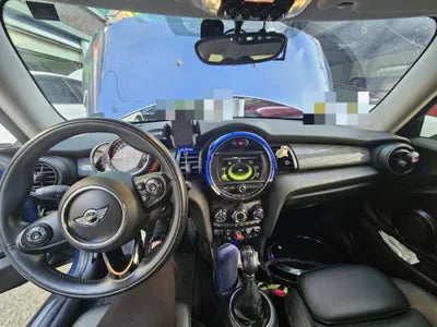 2016 MINI Cooper VIN: