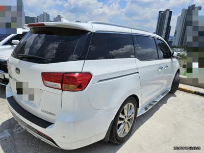 2016 Kia Carnival VIN: