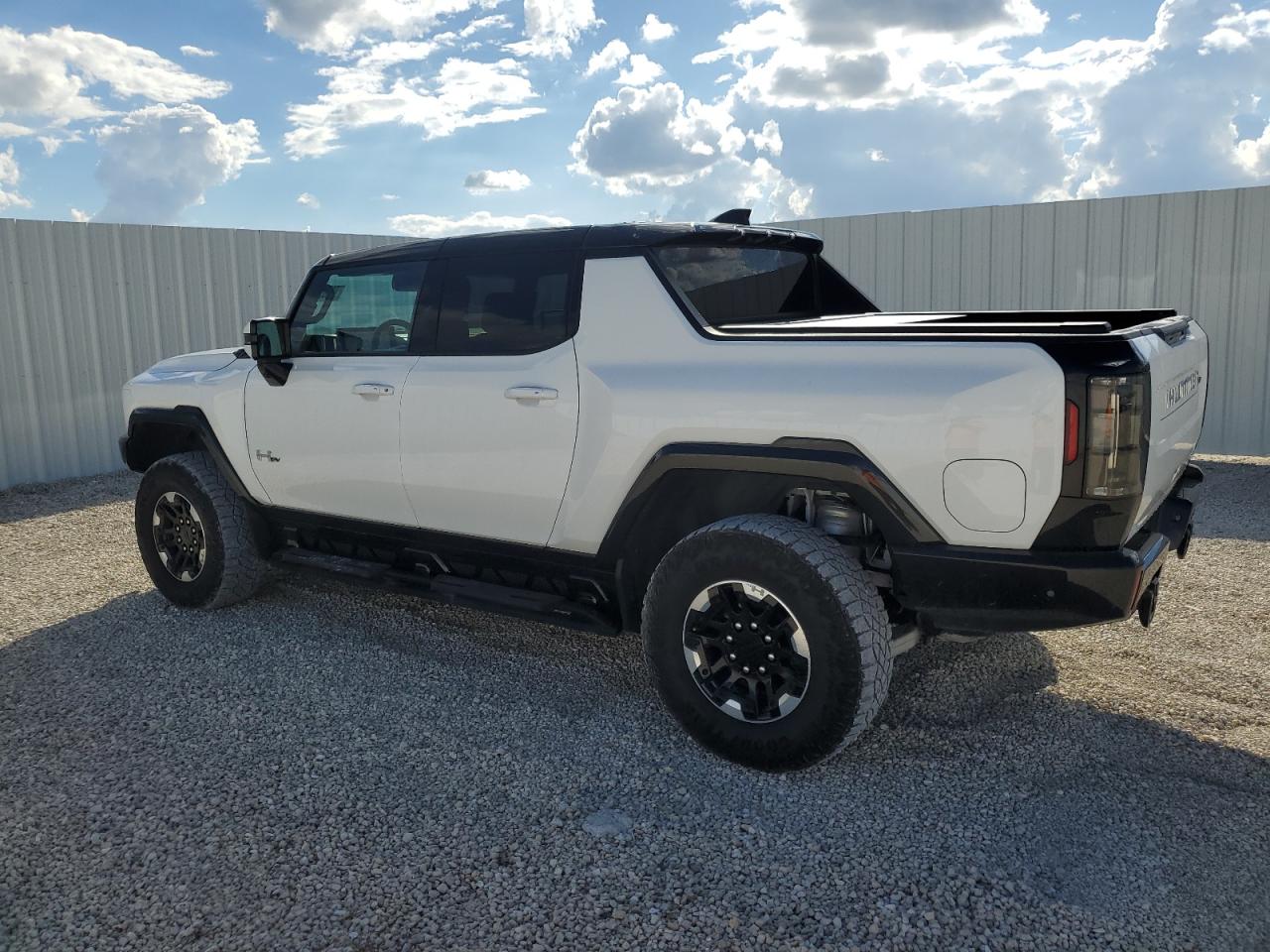 2022 GMC HUMMER PICKUP EDITION 1 VIN:1GT40FDA4NU100223