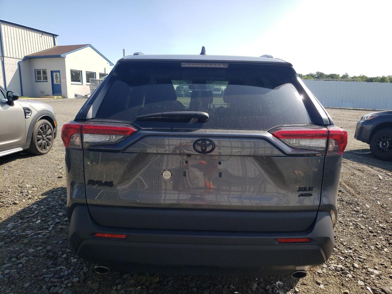 2023 TOYOTA RAV4 XLE VIN:2T3P1RFV0PW334697