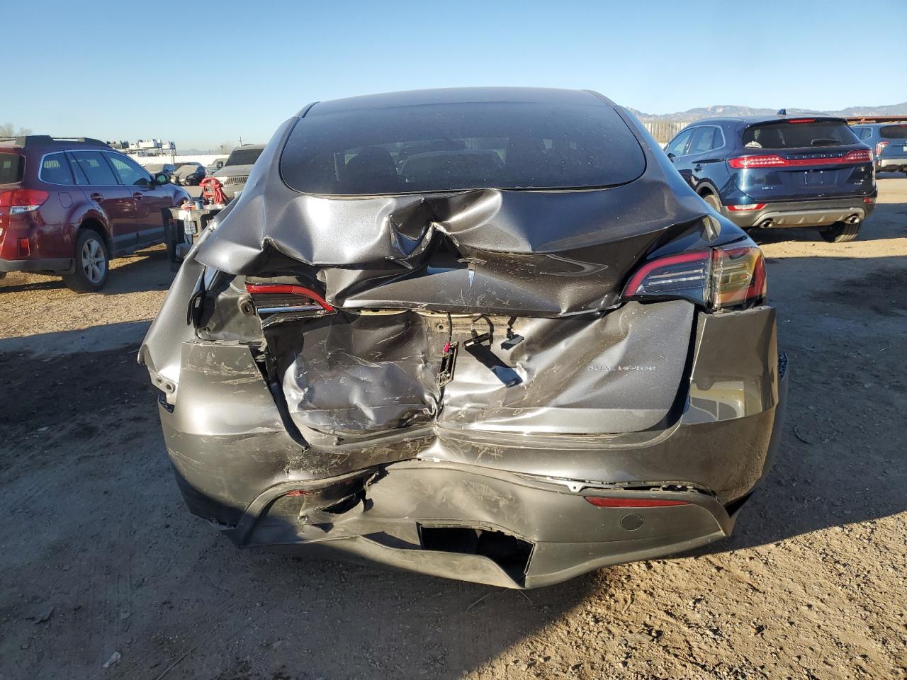 2023 TESLA MODEL Y  VIN:7SAYGDEE7PA211685