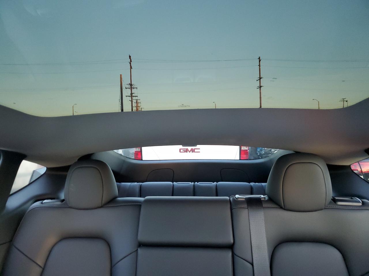 2024 TESLA MODEL Y  VIN:7SAYGAEE6RF150348