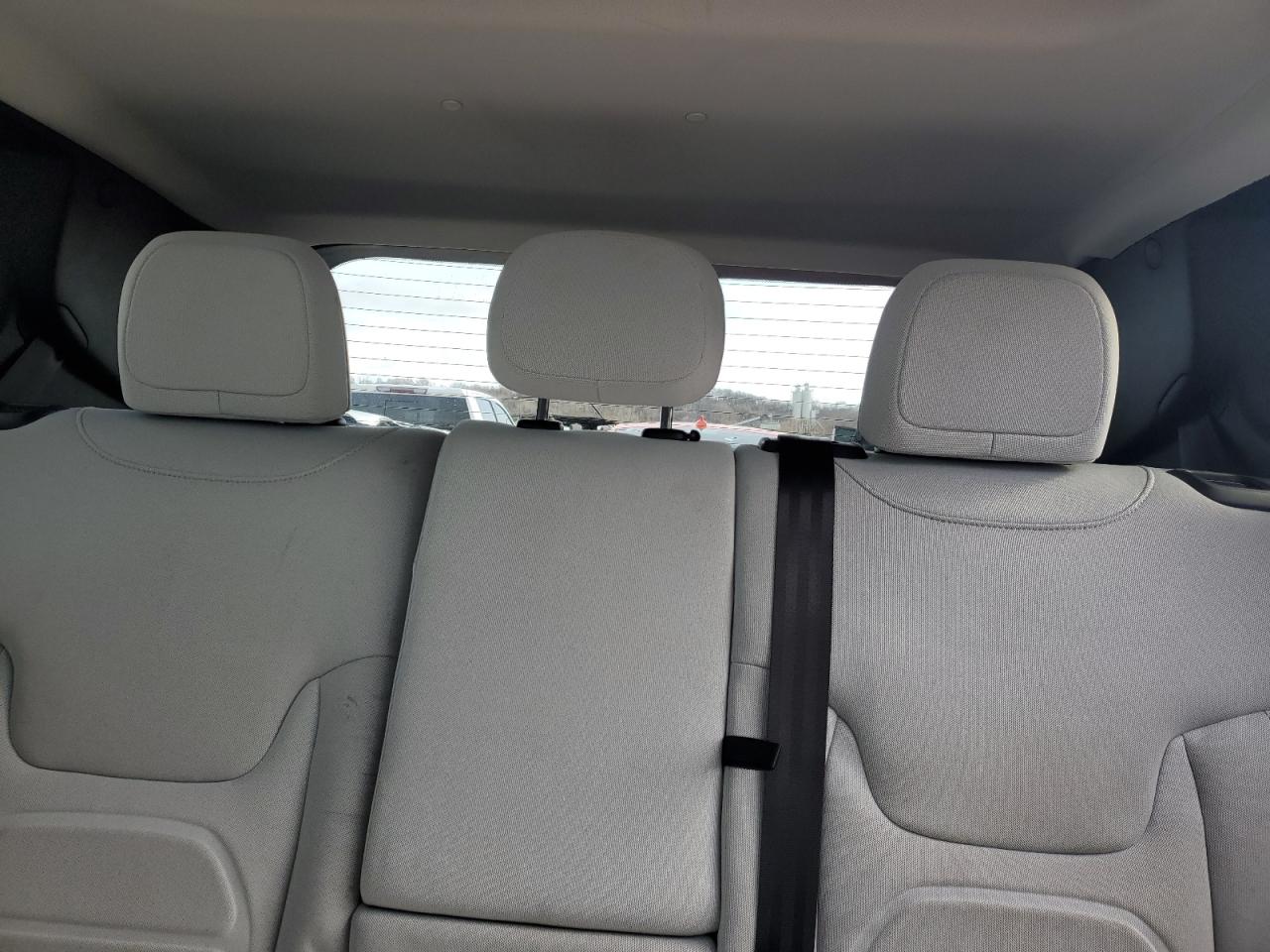 2022 JEEP RENEGADE LATITUDE VIN:ZACNJDB12NPN63193