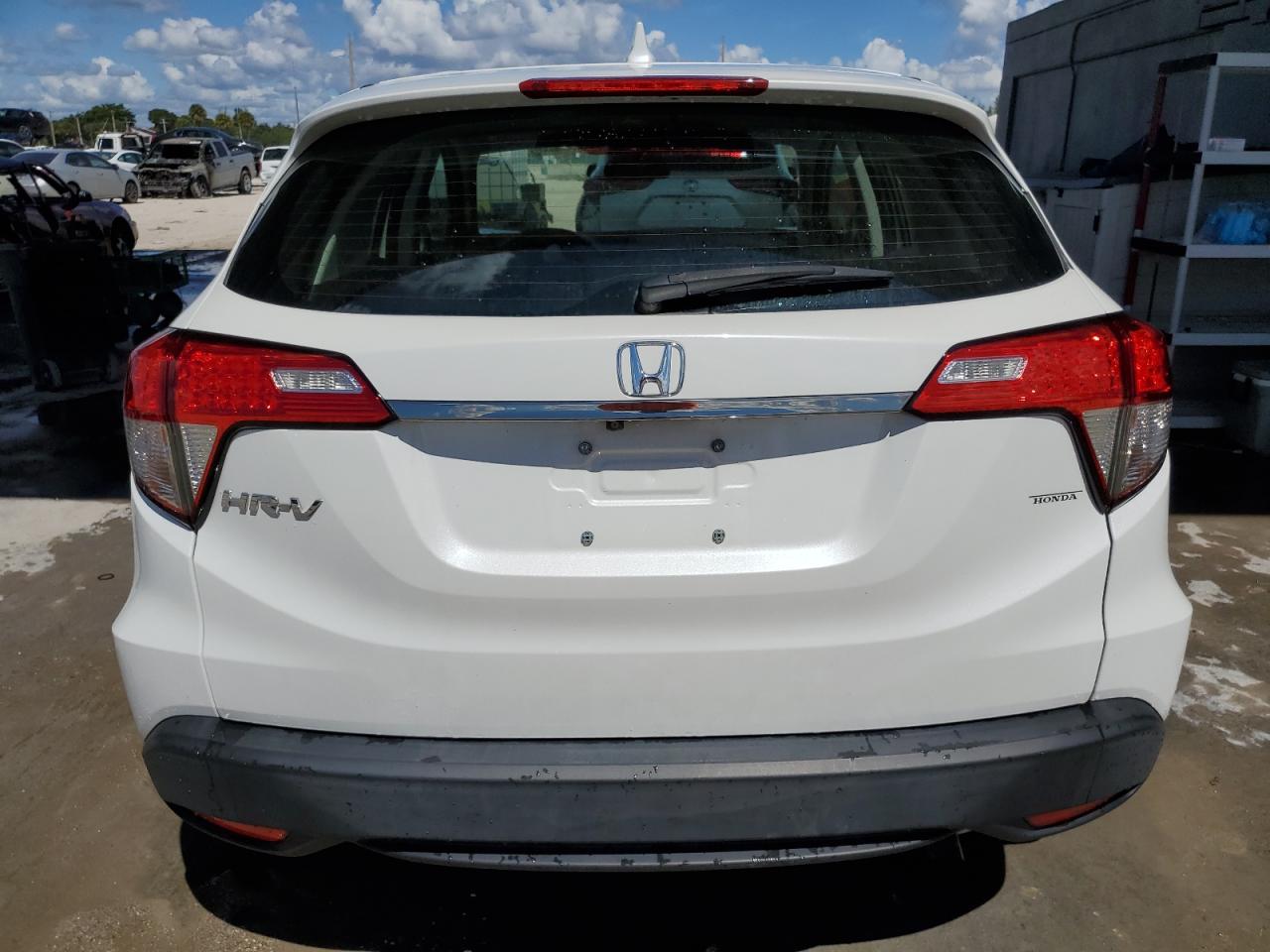 2022 HONDA HR-V LX VIN:3CZRU5H38NM708048