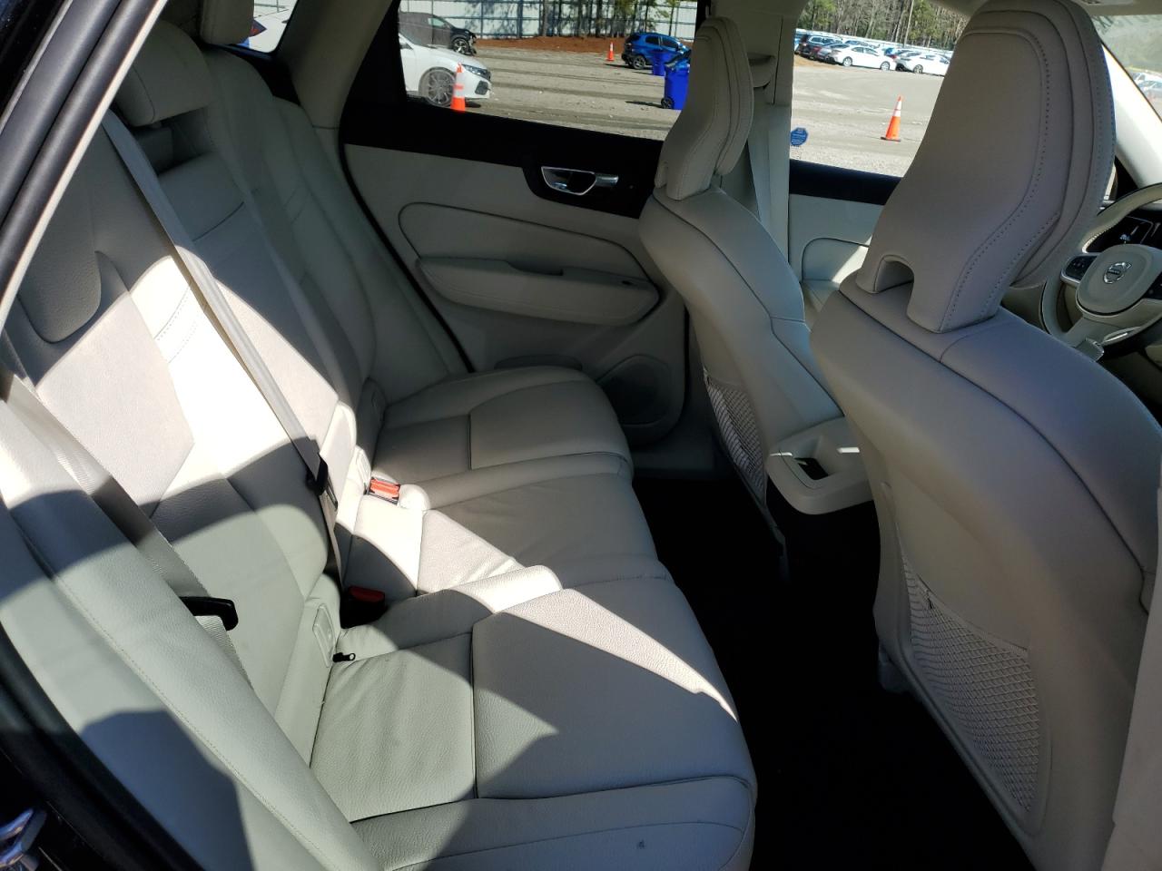 2022 VOLVO XC60 B5 MOMENTUM VIN:YV4L12DK5N1915975