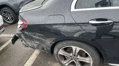 2019 Mercedes-Benz E 300 VIN: