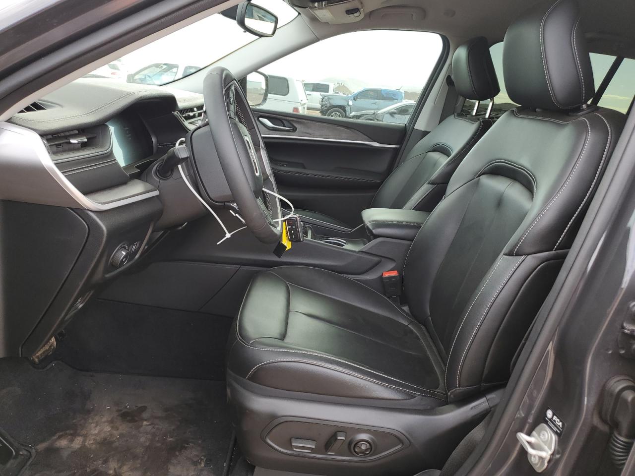2023 JEEP GRAND CHEROKEE LIMITED VIN:1C4RJGBG2PC663604