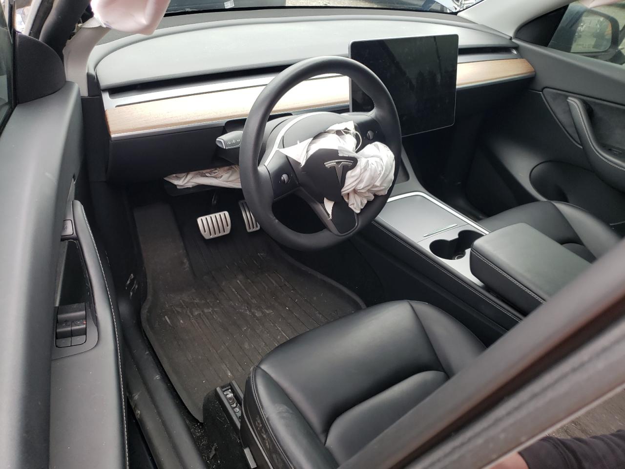 2022 TESLA MODEL Y  VIN:7SAYGDEF2NF490889