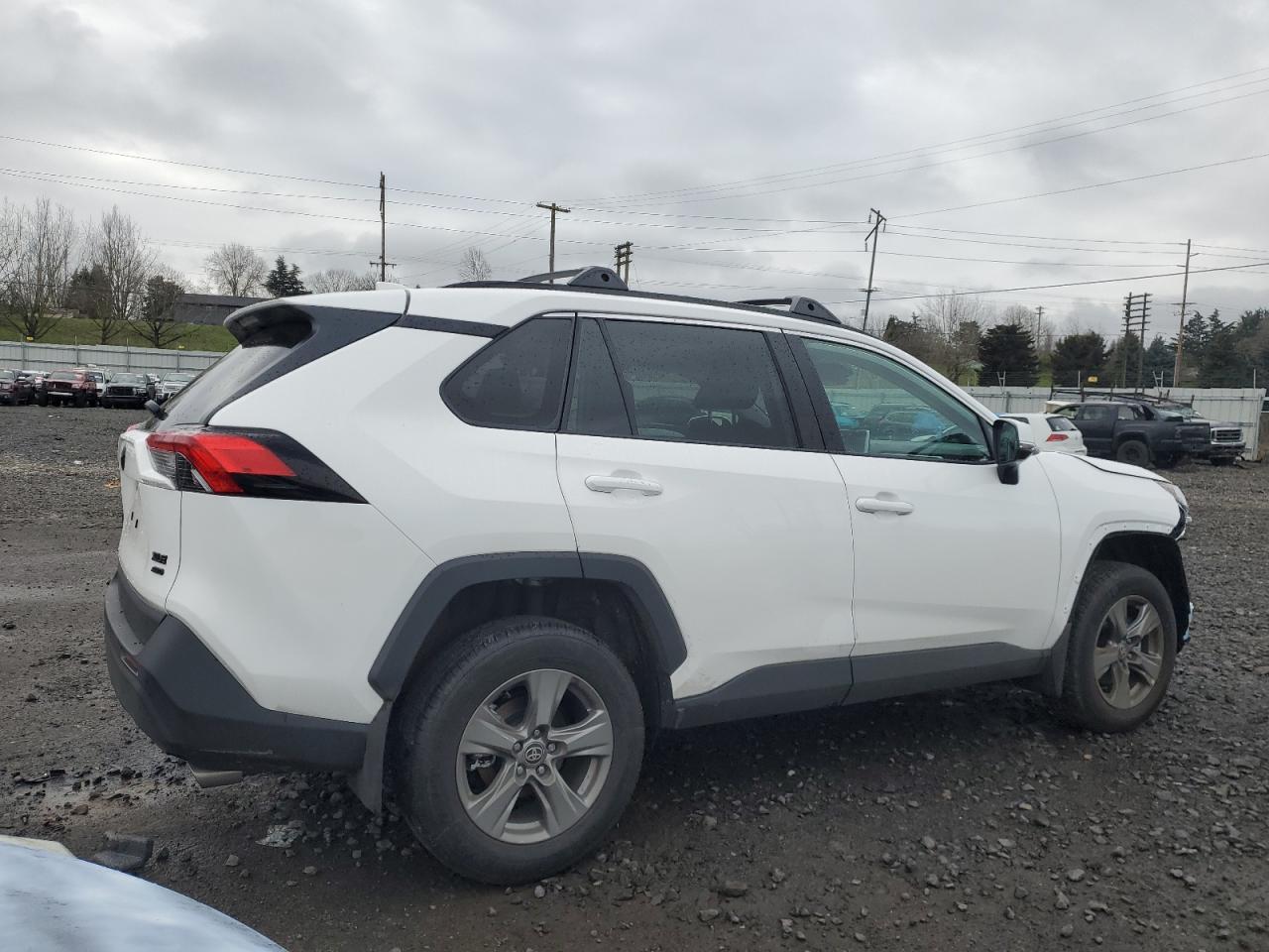 2024 TOYOTA RAV4 XLE VIN:2T3P1RFV0RC475872