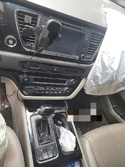 2015 Kia Carnival VIN: