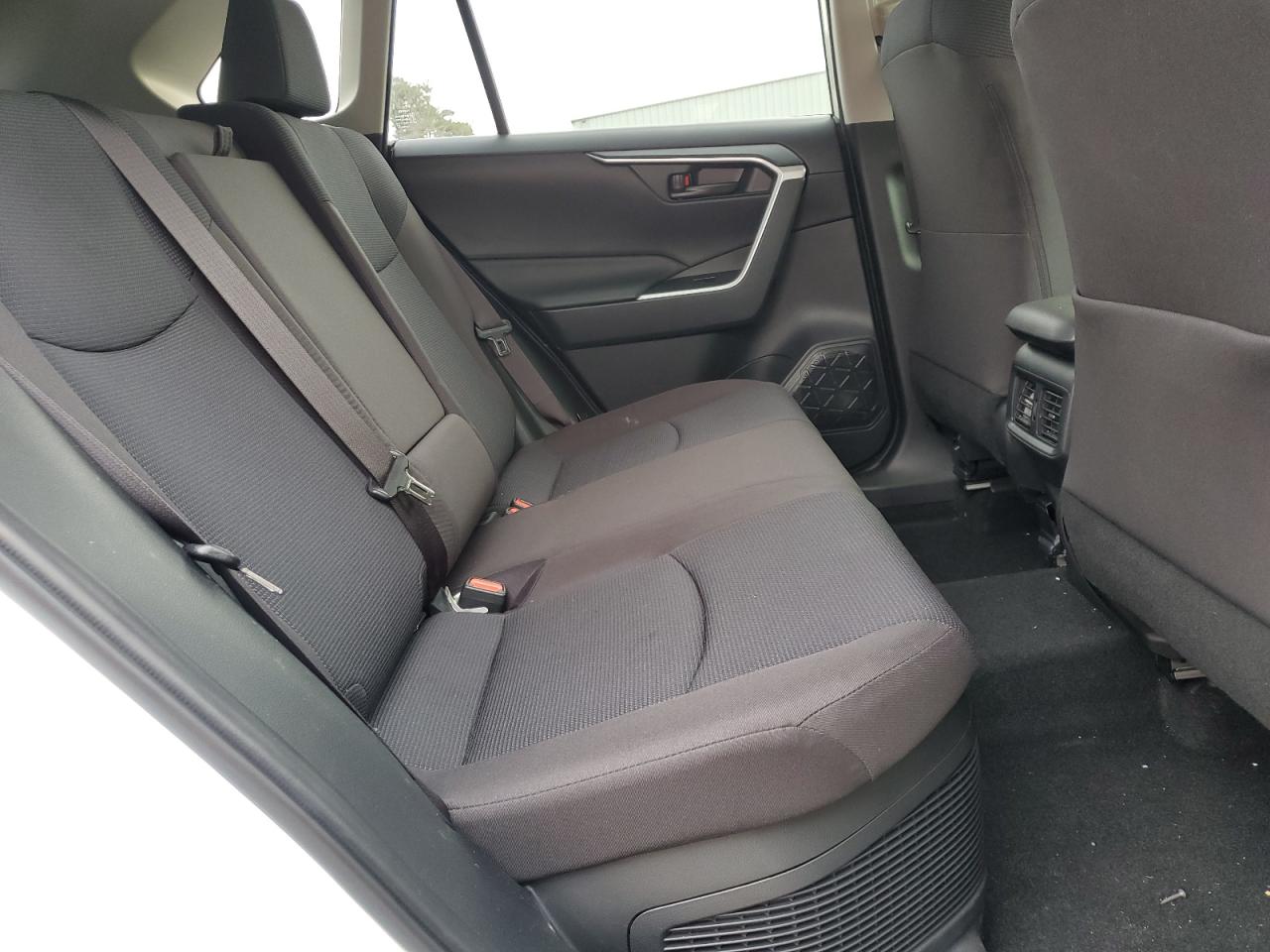 2024 TOYOTA RAV4 LE VIN:JTMMWRFV0RD237648
