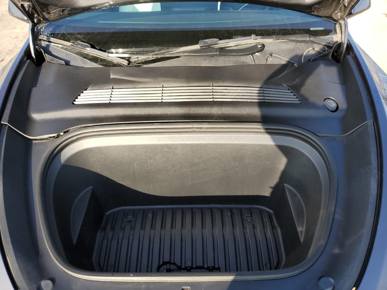 2023 TESLA MODEL Y  VIN:7SAYGDEE0PF924818