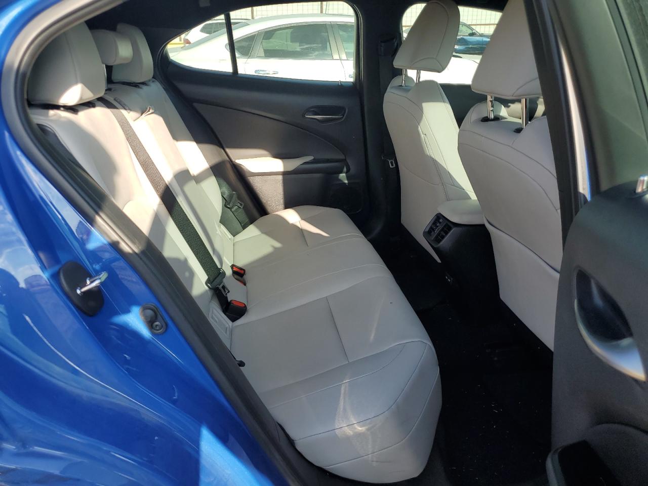 2022 LEXUS UX 200 BASE VIN:JTHX3JBH8N2050413