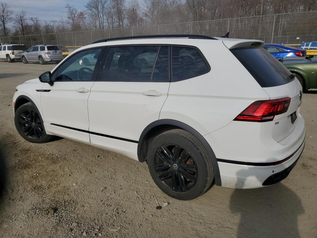 2022 VOLKSWAGEN TIGUAN SE R-LINE BLACK VIN:3VV8B7AXXNM169059